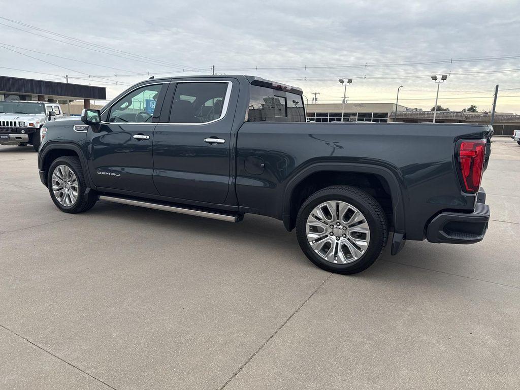 used 2022 GMC Sierra 1500 car, priced at $44,236