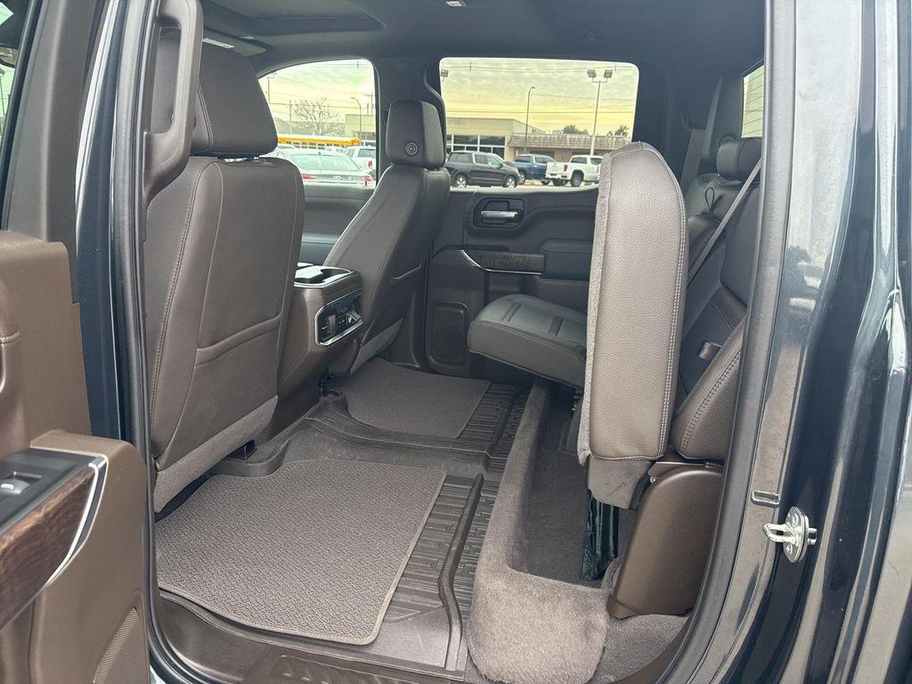 used 2022 GMC Sierra 1500 car, priced at $44,236