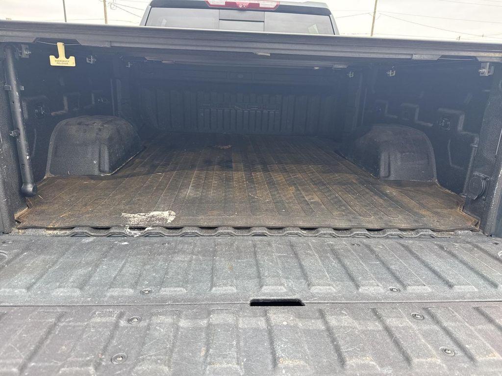 used 2022 GMC Sierra 1500 car, priced at $44,236