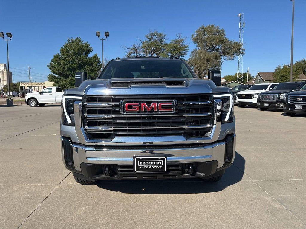 new 2025 GMC Sierra 2500 car, priced at $69,280