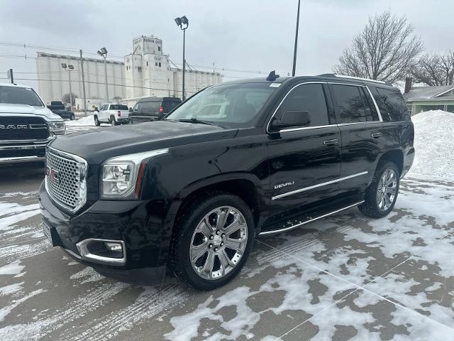 used 2017 GMC Yukon car, priced at $30,895