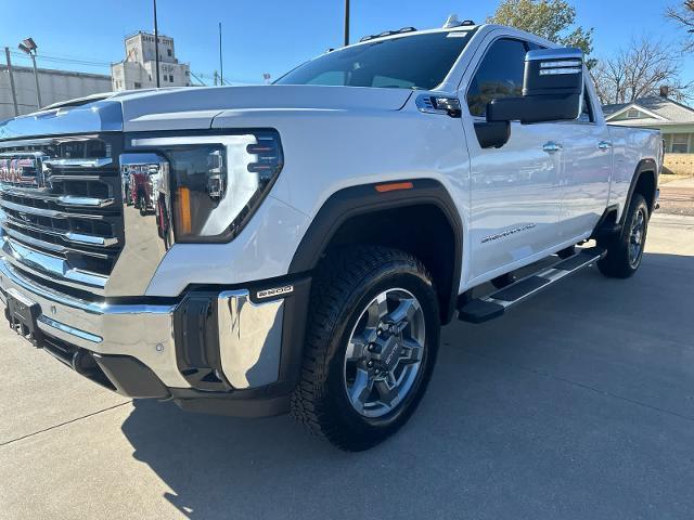 new 2025 GMC Sierra 2500 car, priced at $70,026