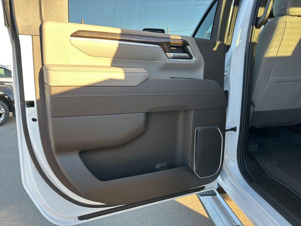 new 2026 GMC Sierra 2500 car, priced at $74,569