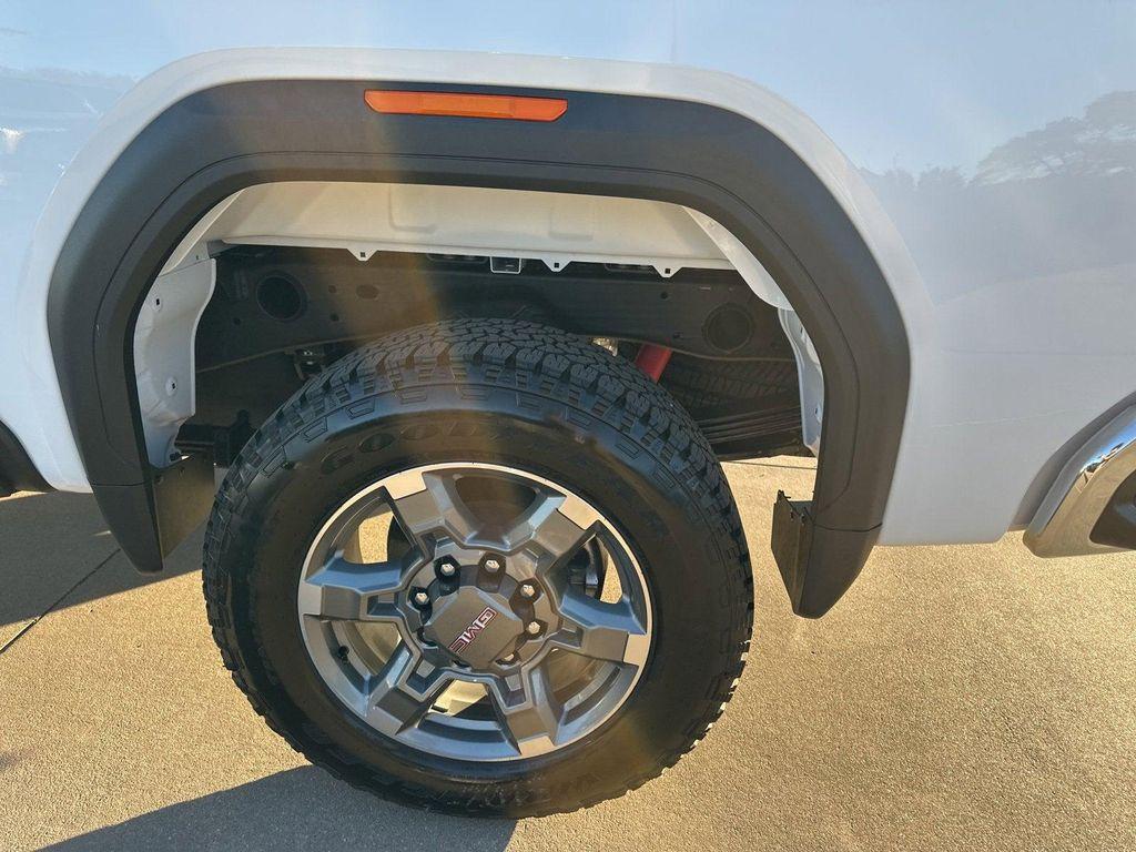 new 2026 GMC Sierra 2500 car, priced at $74,569