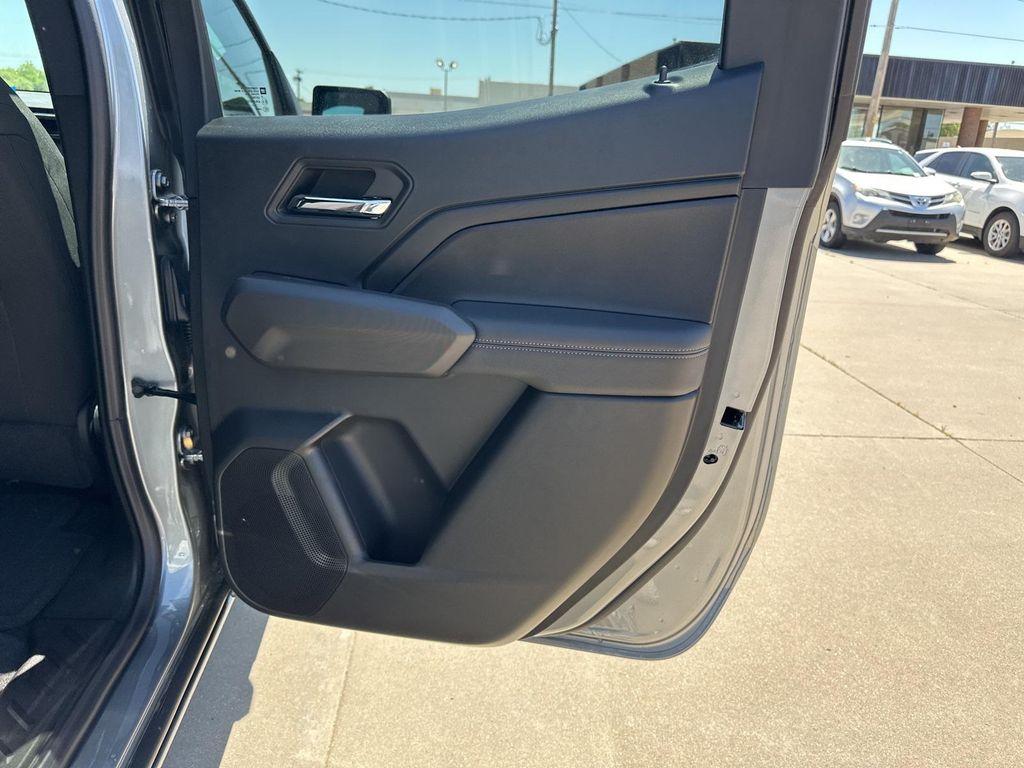 new 2024 GMC Canyon car, priced at $35,850