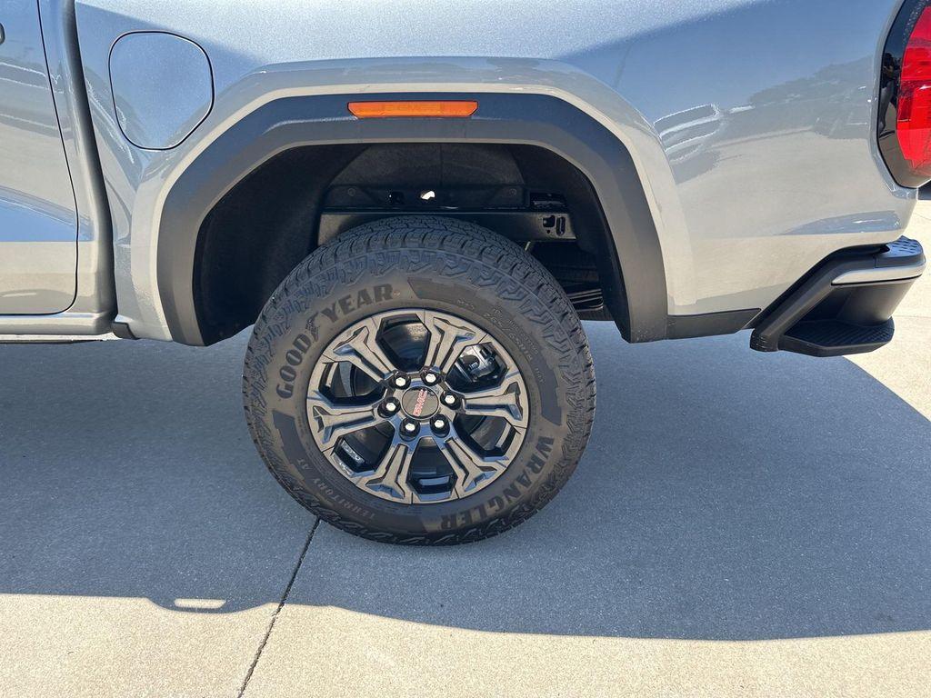 new 2024 GMC Canyon car, priced at $35,850