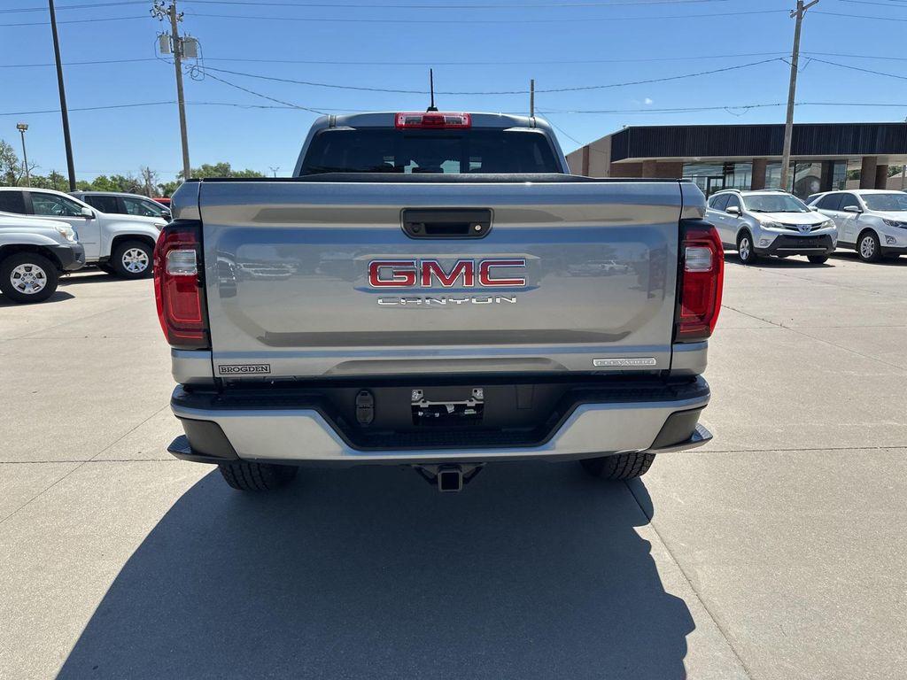 new 2024 GMC Canyon car, priced at $35,850