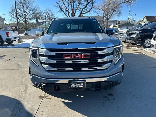 new 2025 GMC Sierra 1500 car, priced at $50,742