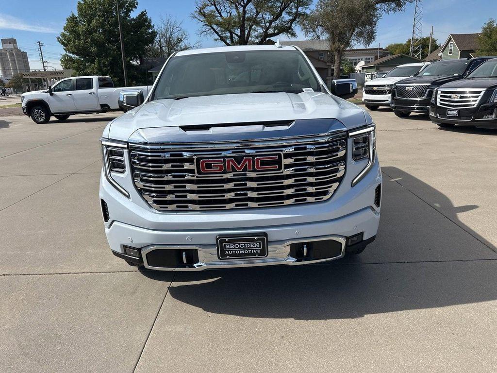 new 2026 GMC Sierra 1500 car, priced at $70,934