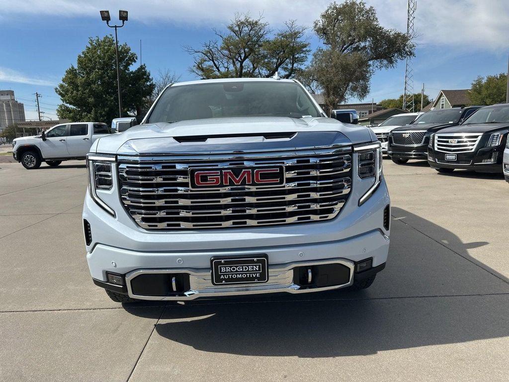 new 2026 GMC Sierra 1500 car, priced at $70,934