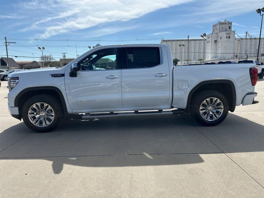 new 2026 GMC Sierra 1500 car, priced at $70,934