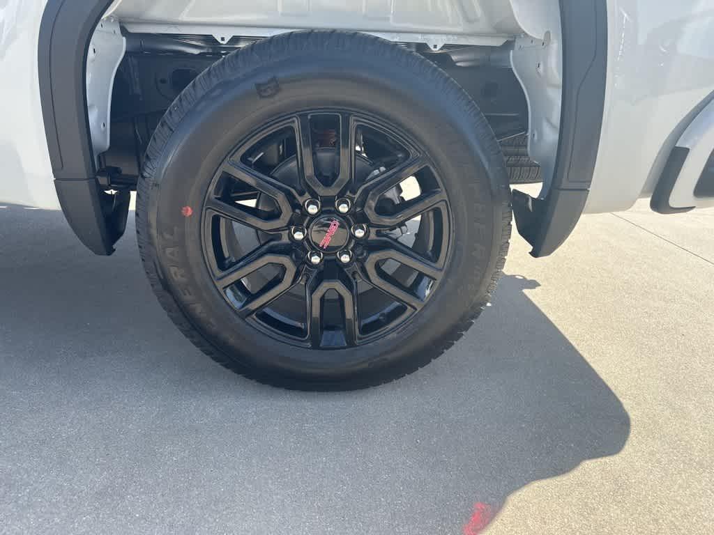 new 2024 GMC Sierra 1500 car, priced at $47,595