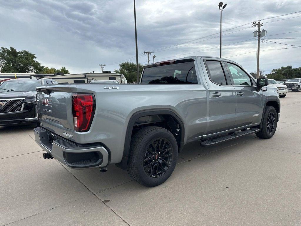 new 2025 GMC Sierra 1500 car, priced at $46,557