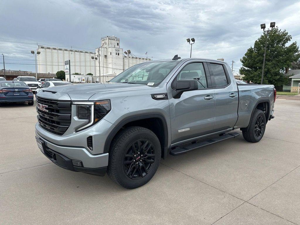 new 2025 GMC Sierra 1500 car, priced at $46,557