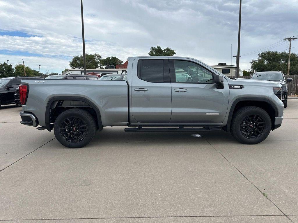 new 2025 GMC Sierra 1500 car, priced at $46,557