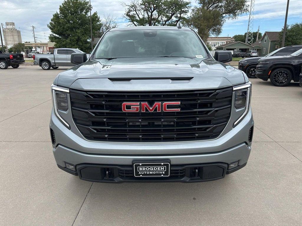new 2025 GMC Sierra 1500 car, priced at $46,557