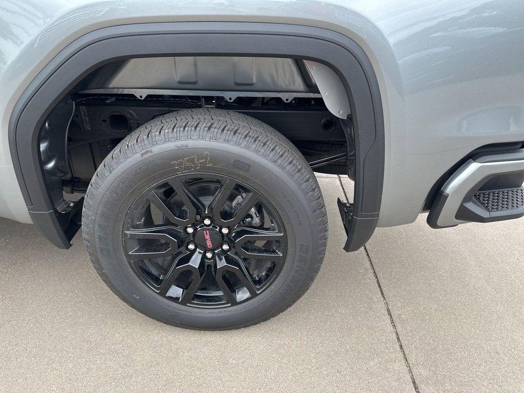 new 2025 GMC Sierra 1500 car, priced at $46,557