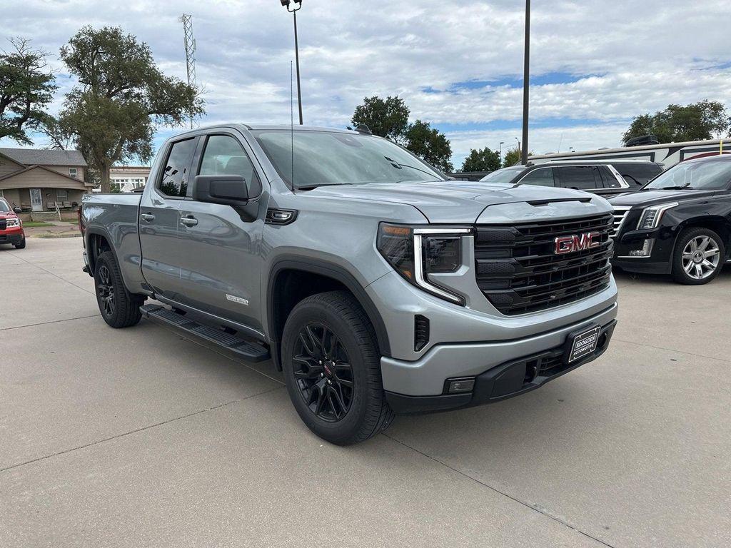 new 2025 GMC Sierra 1500 car, priced at $46,557