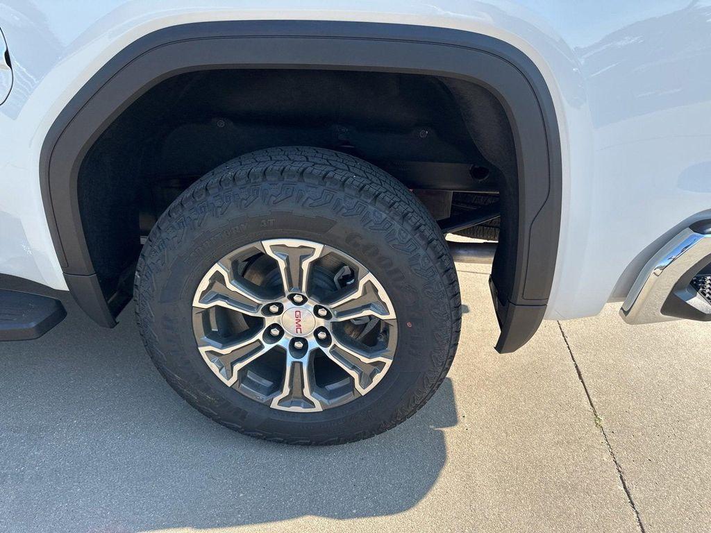 new 2026 GMC Sierra 1500 car, priced at $59,995