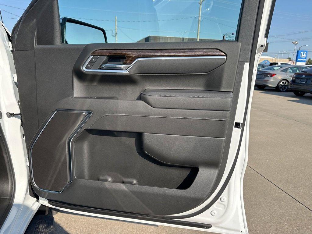 new 2026 GMC Sierra 1500 car, priced at $59,995
