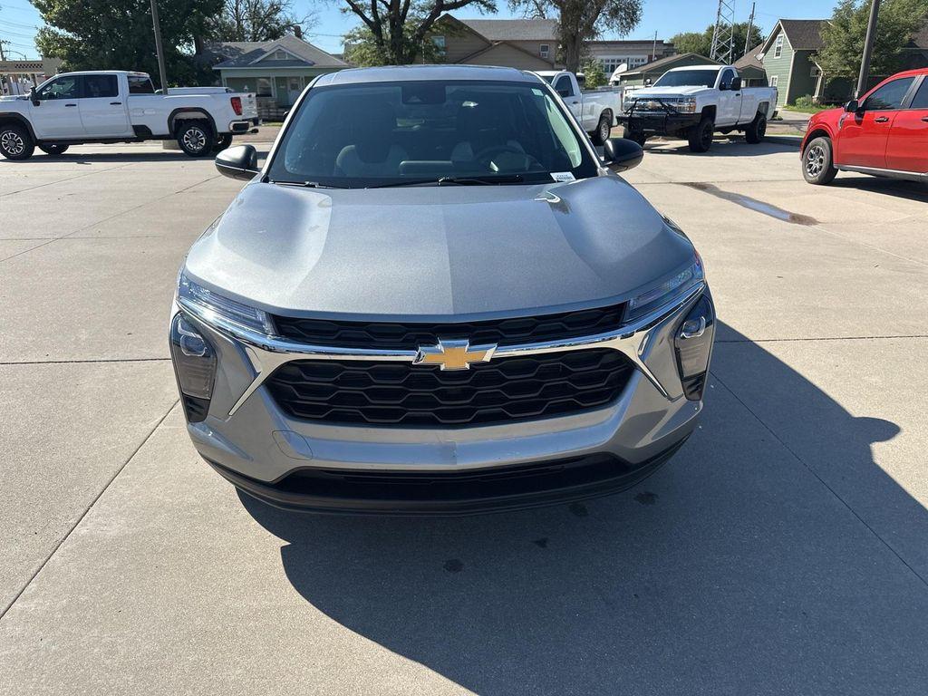 used 2025 Chevrolet Trax car, priced at $23,995