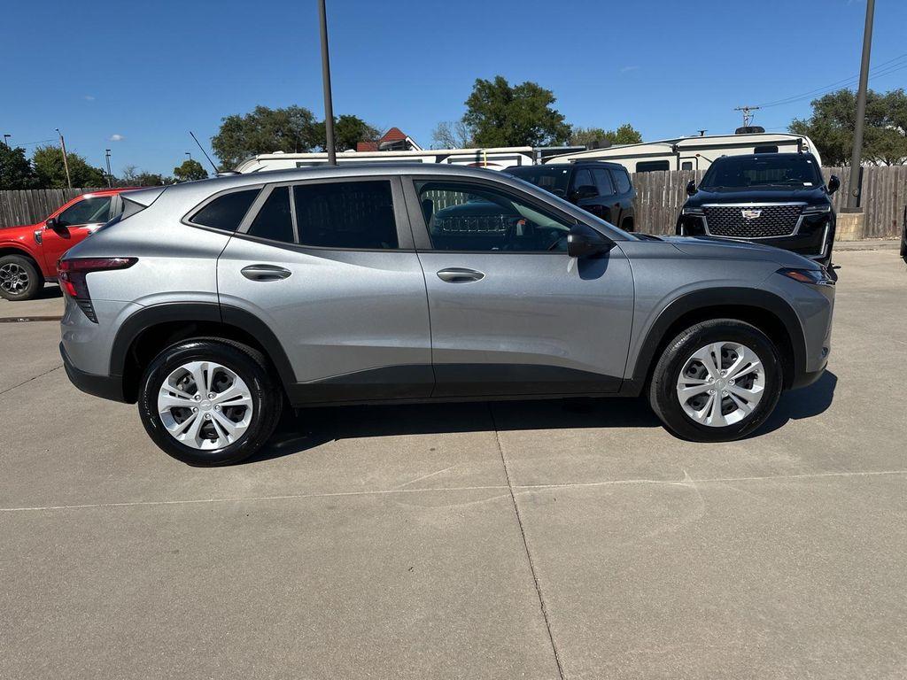 used 2025 Chevrolet Trax car, priced at $23,995