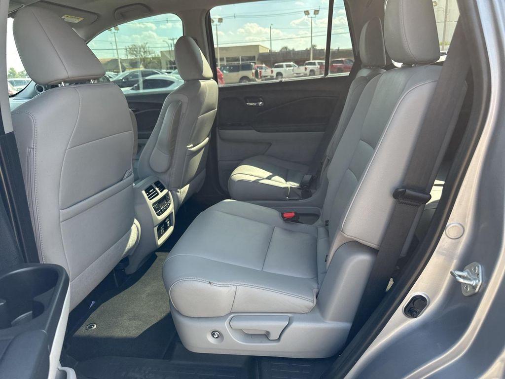 used 2022 Honda Pilot car, priced at $32,236