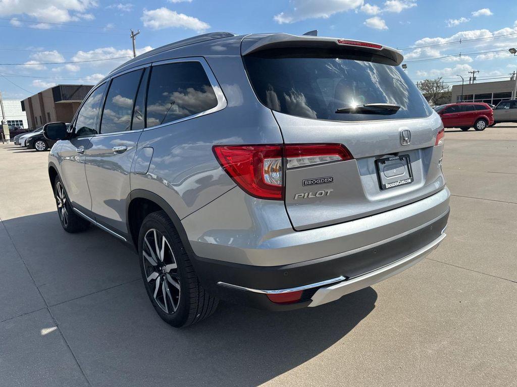 used 2022 Honda Pilot car, priced at $32,236