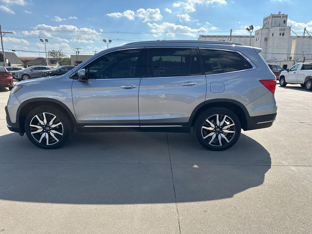 used 2022 Honda Pilot car, priced at $32,236