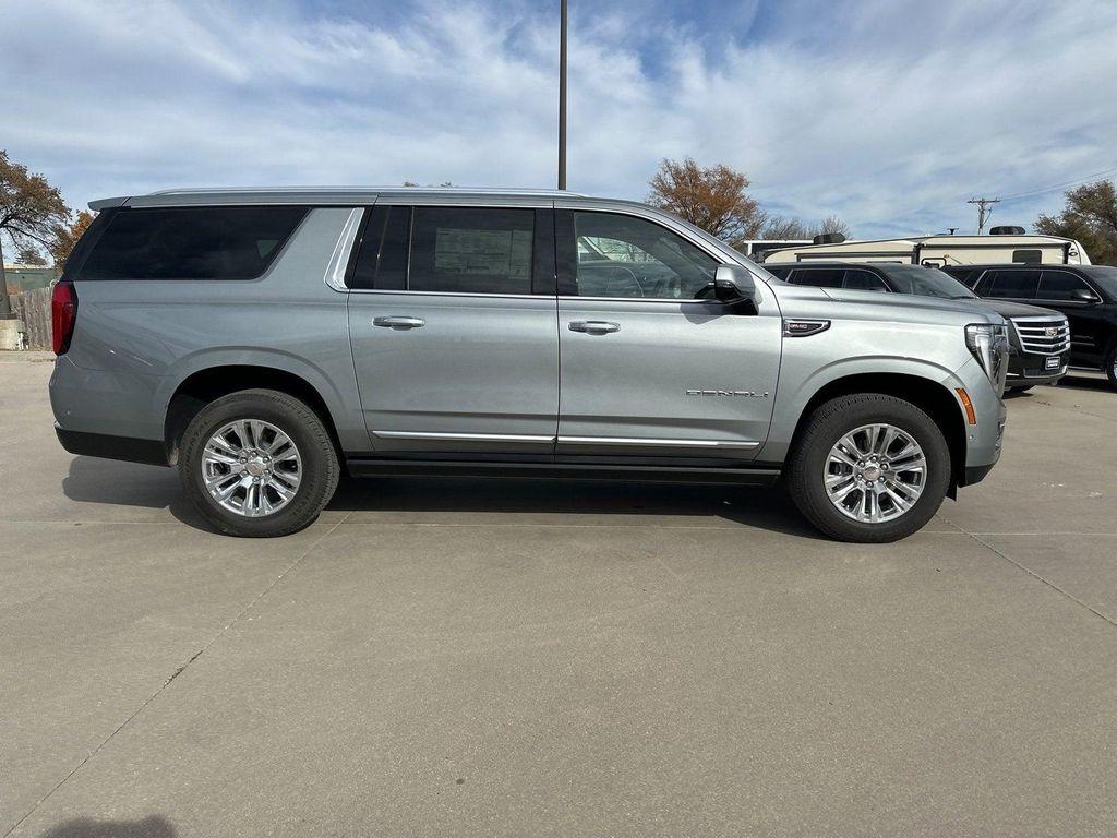 new 2025 GMC Yukon XL car, priced at $89,734