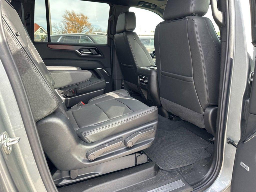 new 2025 GMC Yukon XL car, priced at $89,734