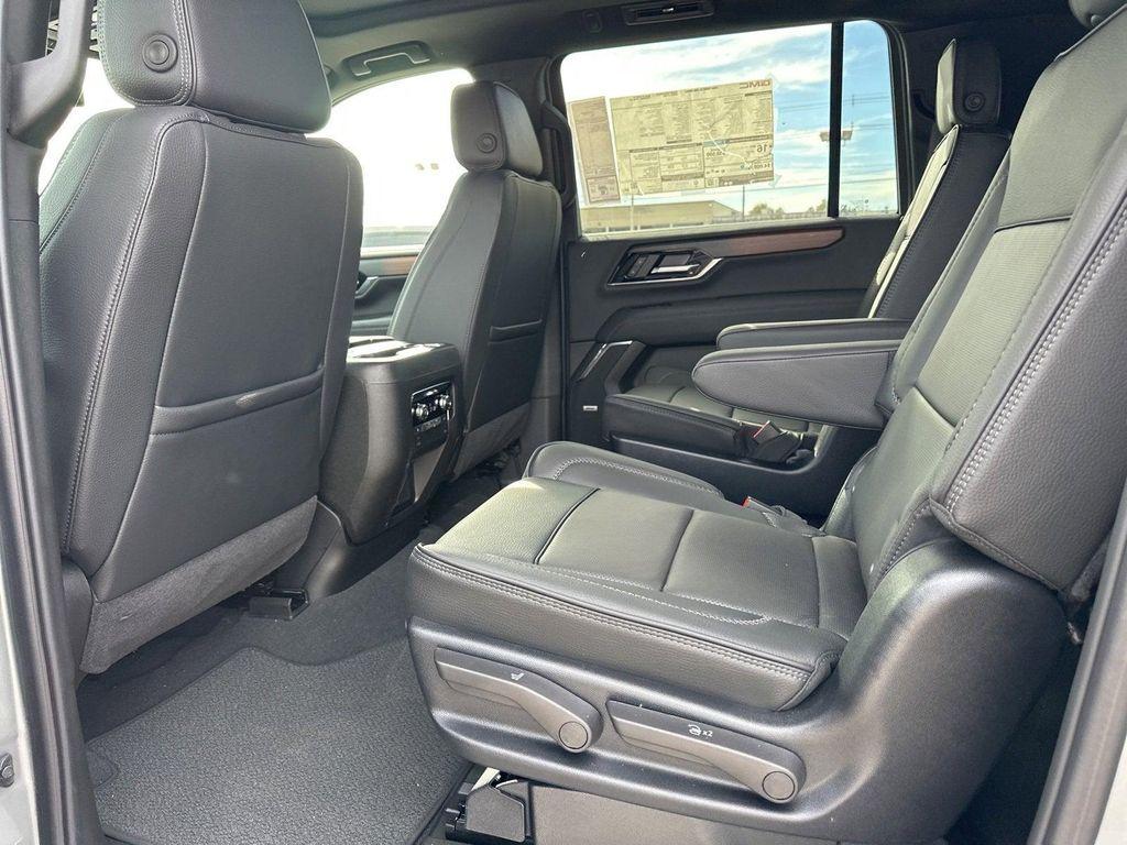 new 2025 GMC Yukon XL car, priced at $89,734
