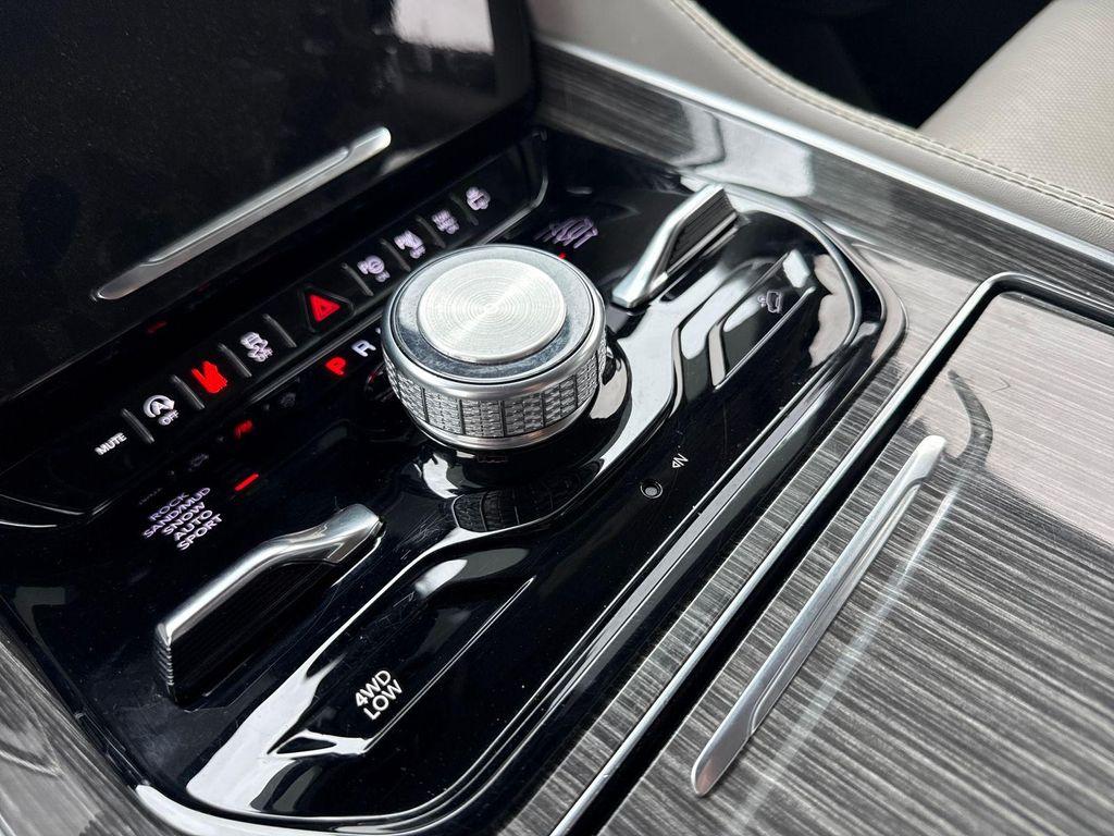 used 2022 Jeep Wagoneer car, priced at $45,995