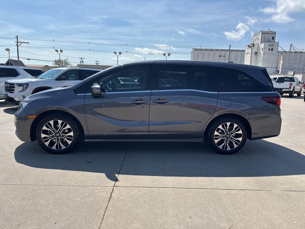 used 2025 Honda Odyssey car, priced at $49,995