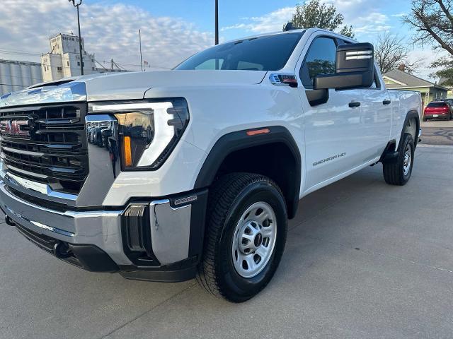 new 2024 GMC Sierra 2500 car, priced at $64,376