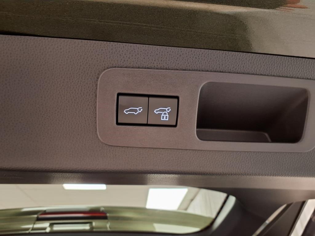 new 2025 Lexus LX 600 car, priced at $110,500