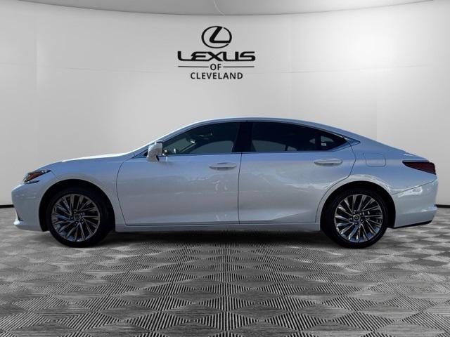 used 2025 Lexus ES 350 car, priced at $50,907