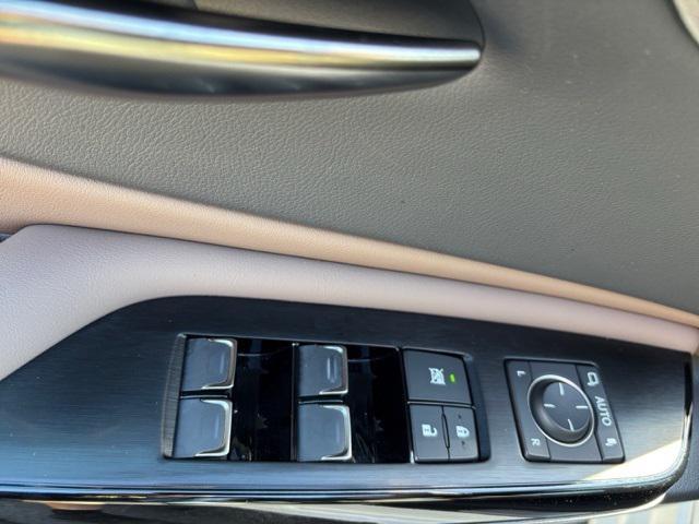 used 2025 Lexus ES 350 car, priced at $50,907