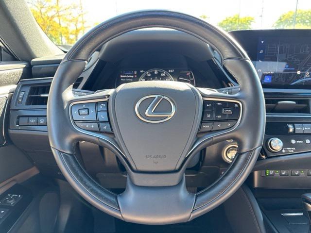 used 2025 Lexus ES 350 car, priced at $50,907