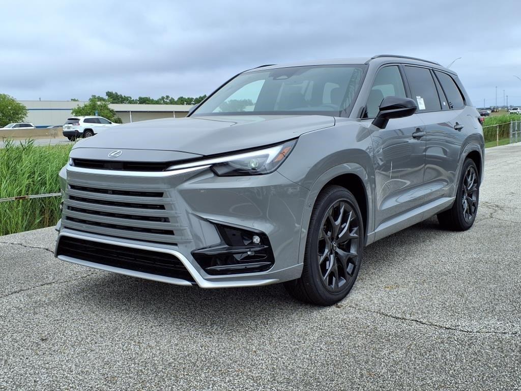 new 2025 Lexus TX 500h car, priced at $71,352