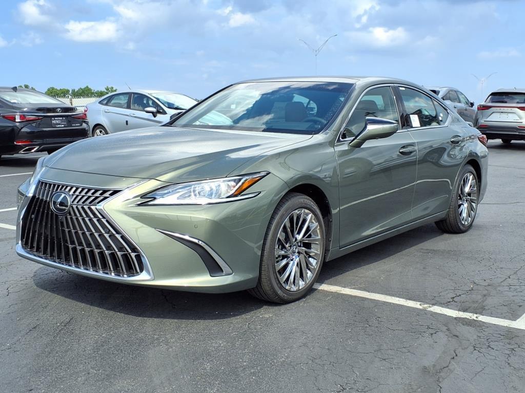 new 2025 Lexus ES 350 car, priced at $54,211