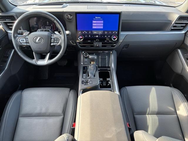 used 2025 Lexus GX 550 car, priced at $87,685