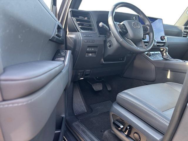 used 2025 Lexus GX 550 car, priced at $87,685