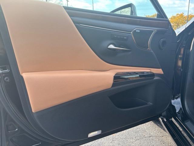 used 2024 Lexus ES 350 car, priced at $45,888