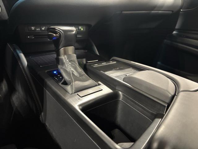 used 2019 Lexus ES 350 car, priced at $30,588