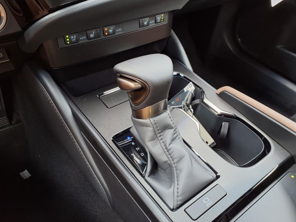 new 2025 Lexus ES 350 car, priced at $48,749