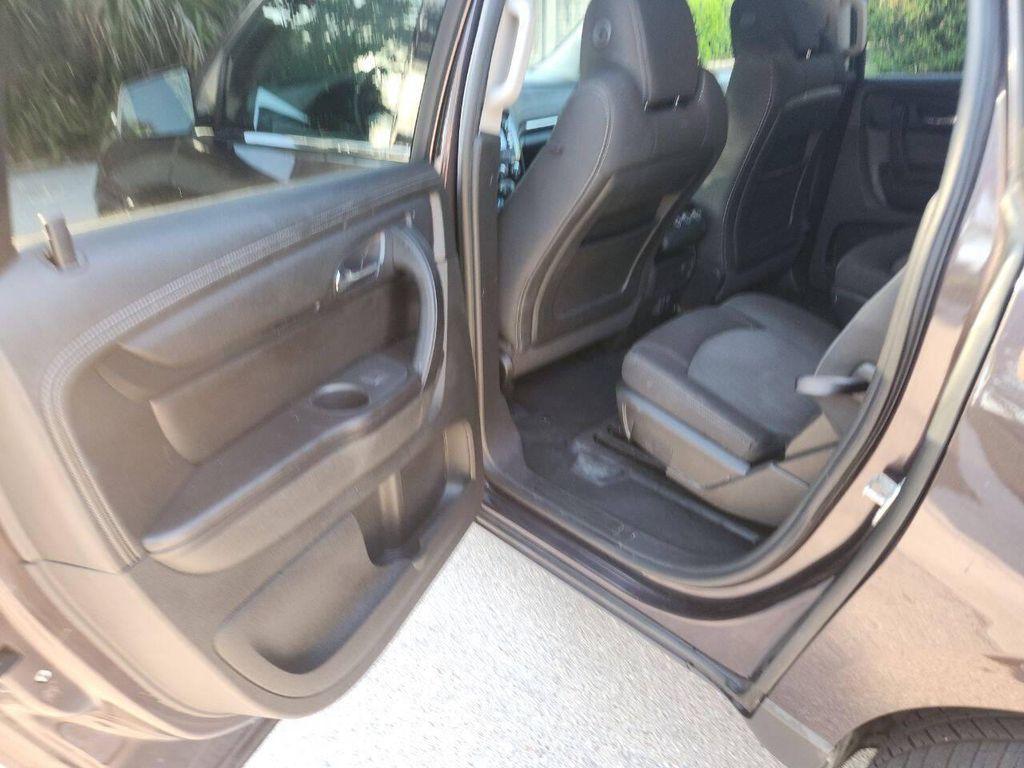 used 2015 Chevrolet Traverse car, priced at $5,995