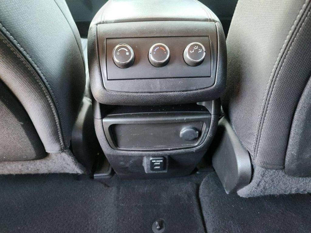 used 2015 Chevrolet Traverse car, priced at $5,995