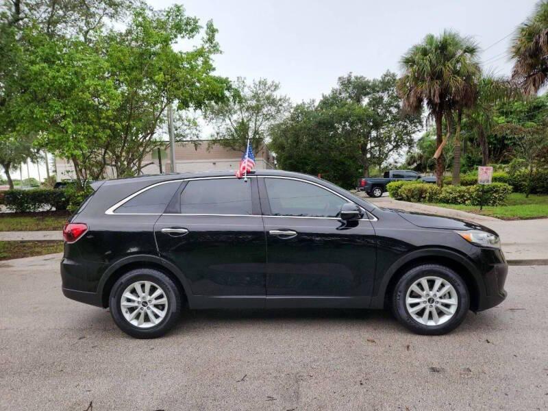 used 2019 Kia Sorento car, priced at $10,995