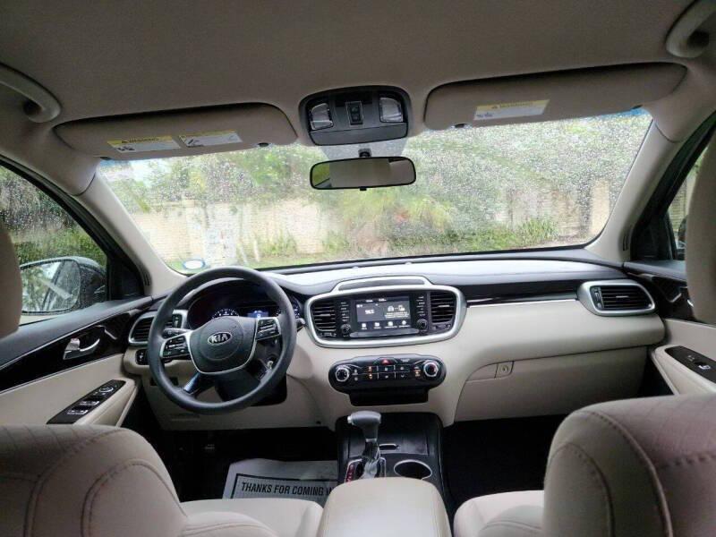 used 2019 Kia Sorento car, priced at $10,995